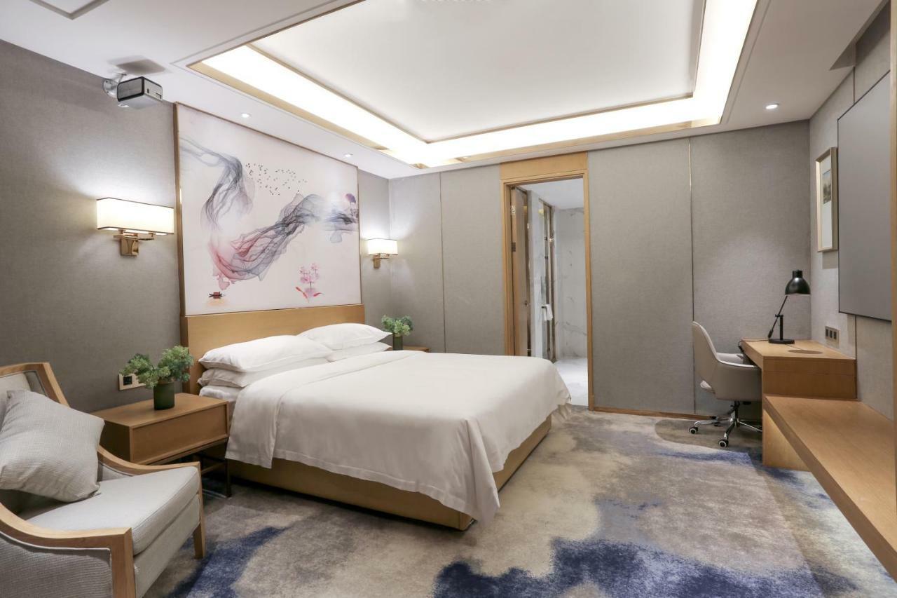Venus Royal Hotel Foshan Kuiqi Road Metro Station Eksteriør billede